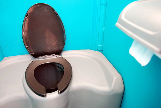 Portable Toilet Options We Offer in Du Quoin, IL
